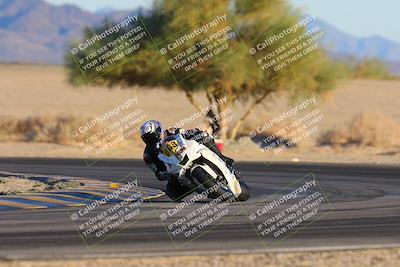 media/Dec-07-2024-CVMA (Sat) [[21c5f1ef85]]/Race 13-Amateur Supersport Middleweight/